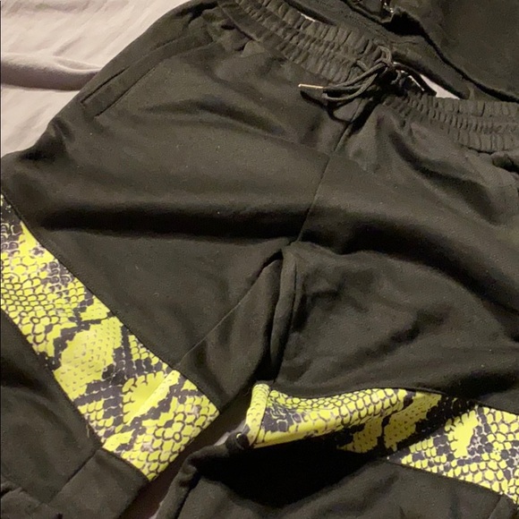 Snake print Set size small - Picture 8 of 11